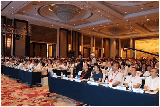 揚(yáng)帆?？?北汽車(chē)咖與市政府簽署數(shù)億級(jí)投資項(xiàng)目，共創(chuàng)數(shù)字文創(chuàng)產(chǎn)業(yè)新未來(lái)